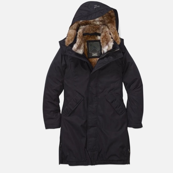 TNA Parka | Chamomix Parka Aritzia - Picture 1 of 12